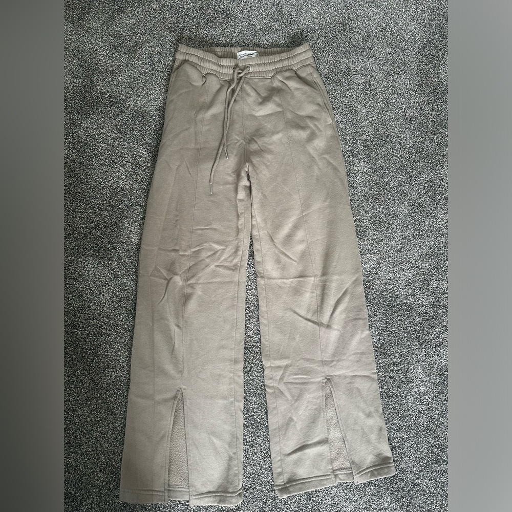 Abercrombie & Fitch, women’s sweatpants, never worn